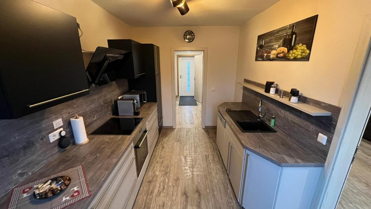 Schleo's Apartment